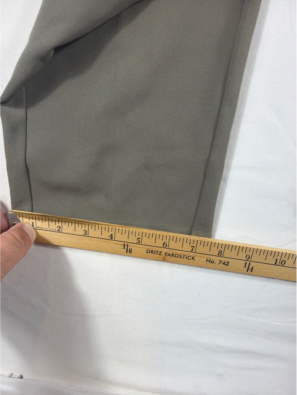 Athleta Women's Pants Size 16 Taupe Straight Leg - Picture 3 of 6